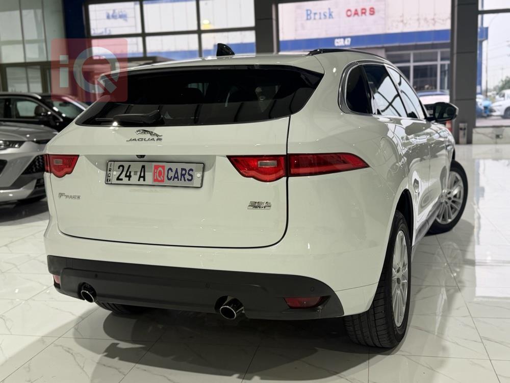 جاگوار F-Pace